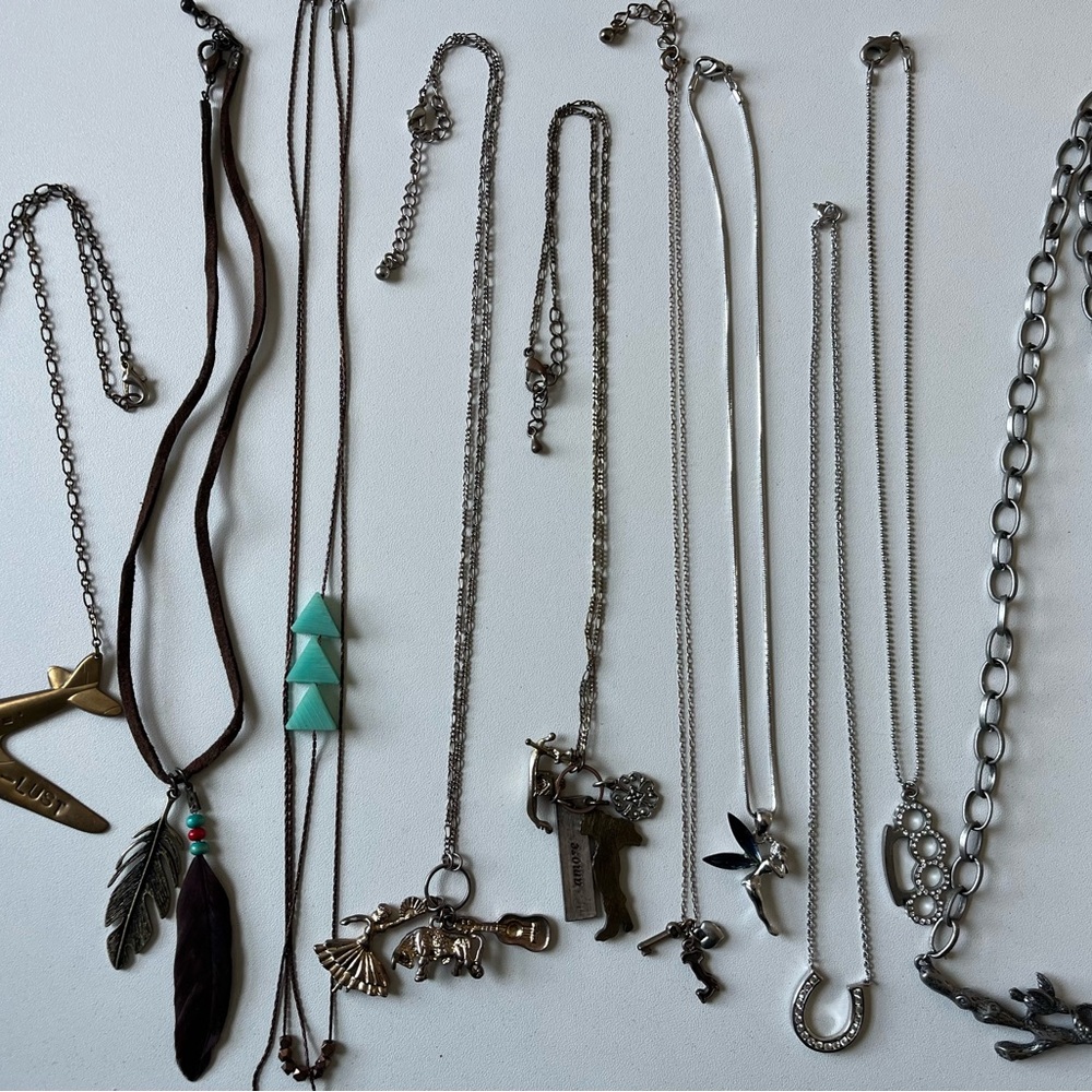 Assorted Necklaces - Picture 4 of 5